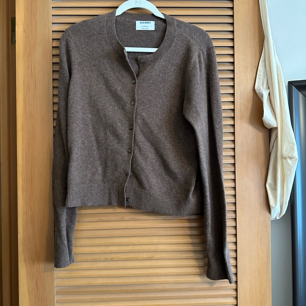 NWOT Old Navy Button Cardigan